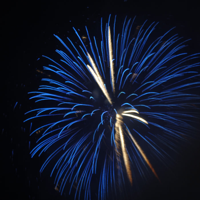 THE ART OF CREATING BLUE COLOURS IN FIREWORKS