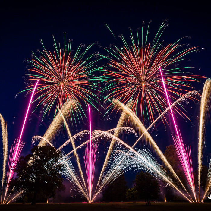 TOP TIPS FOR FABULOUS FIREWORK PHOTOGRAPHY