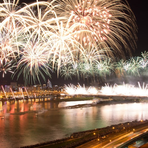 A ROUND-UP OF FIREWORKS EVENTS THIS WEEKEND