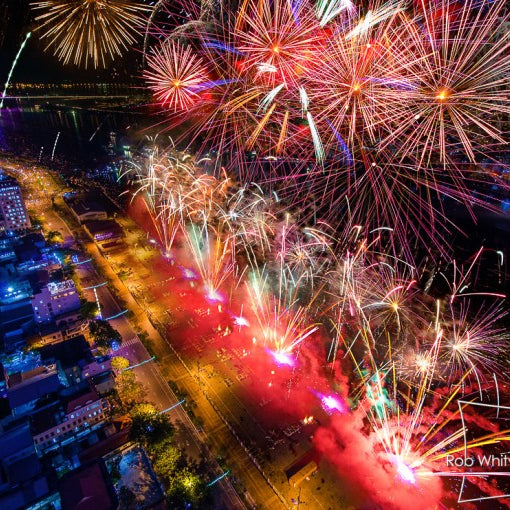 Dubai Flow Motion and Fireworks