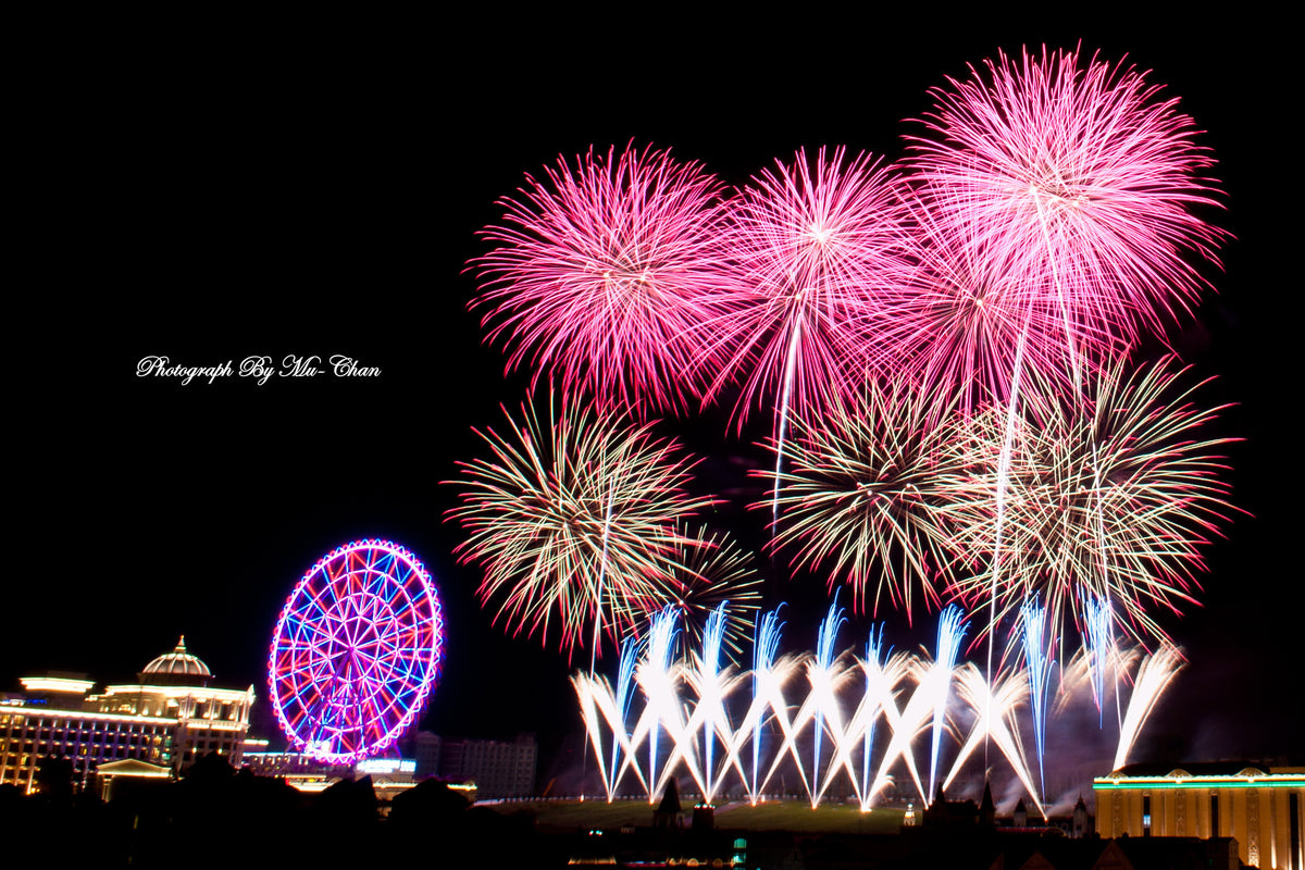 Fireworks lights up Da Nang sky — Epic Fireworks