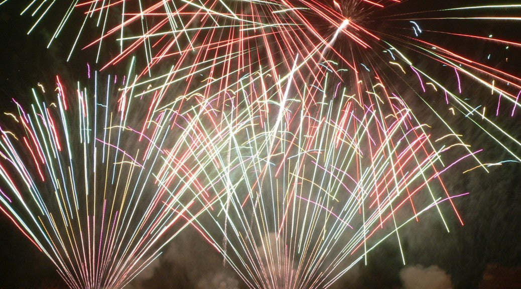 10 FUN FACTS ABOUT FIREWORKS